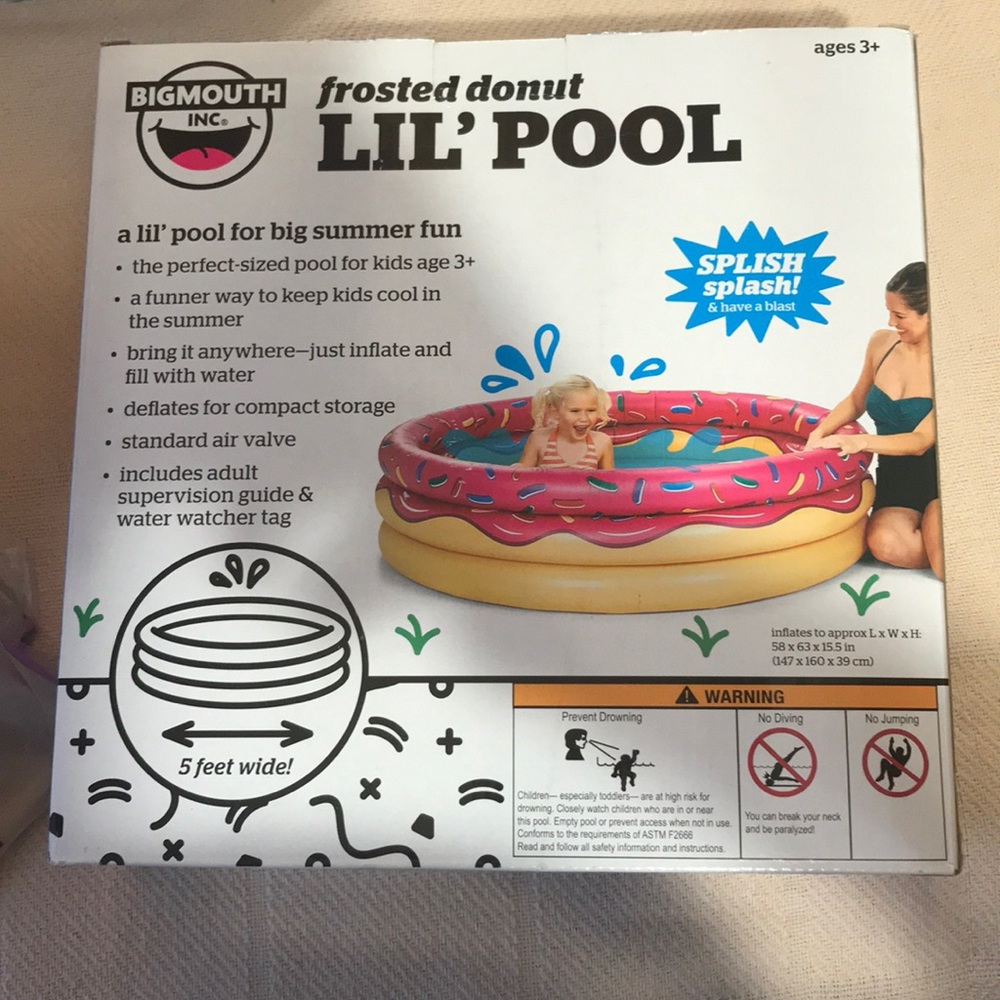 Toddler blow up wadding pool